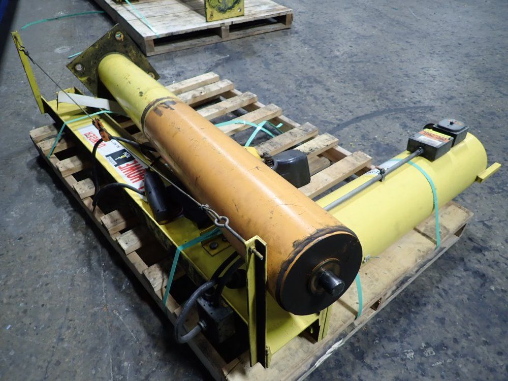 Abell Howe / Ingersoll Rand Jib Crane W/ Hoist