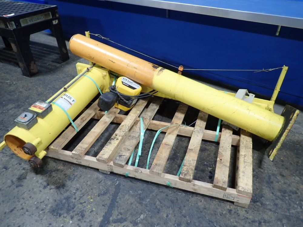 Abell Howe / Ingersoll Rand Jib Crane W/ Hoist