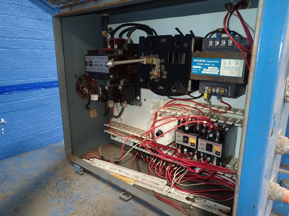 International Baler Baler