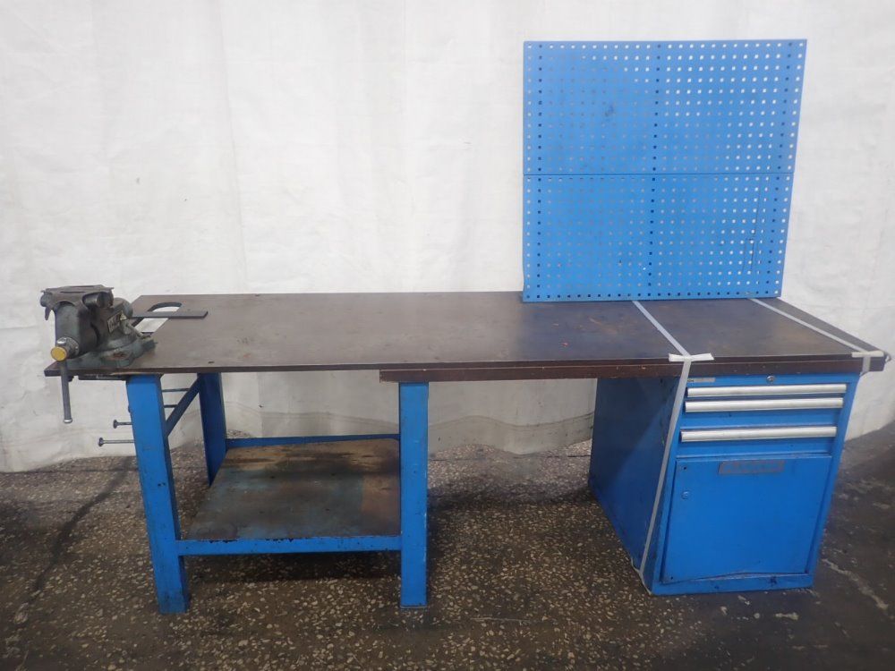 Flender Workbench W/ 5 1/2" Vise