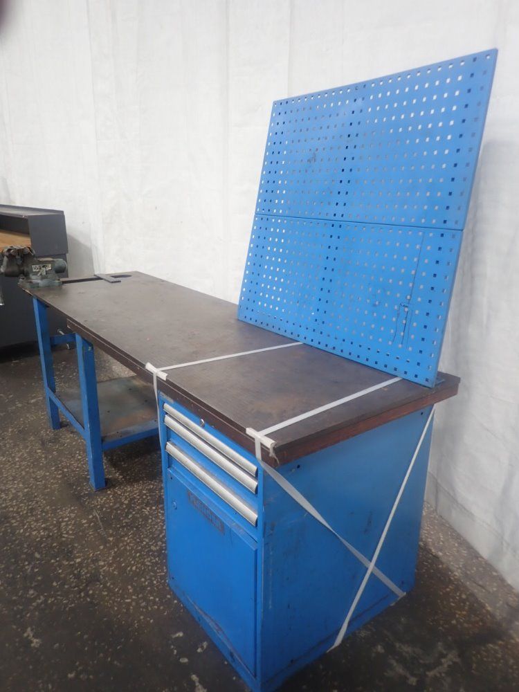 Flender Workbench W/ 5 1/2" Vise