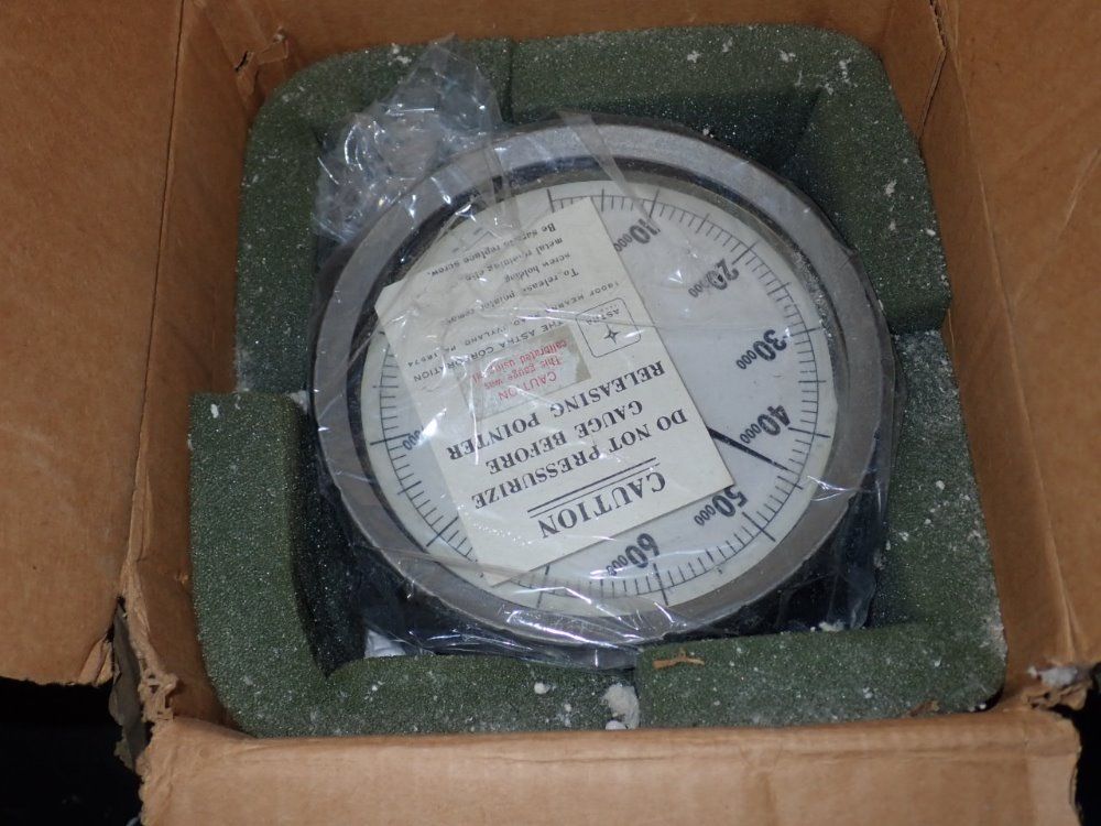 Astra Pressure Gauge