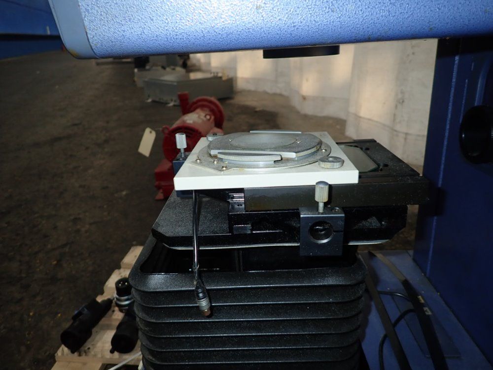 Mitutoyo Optical Comparator