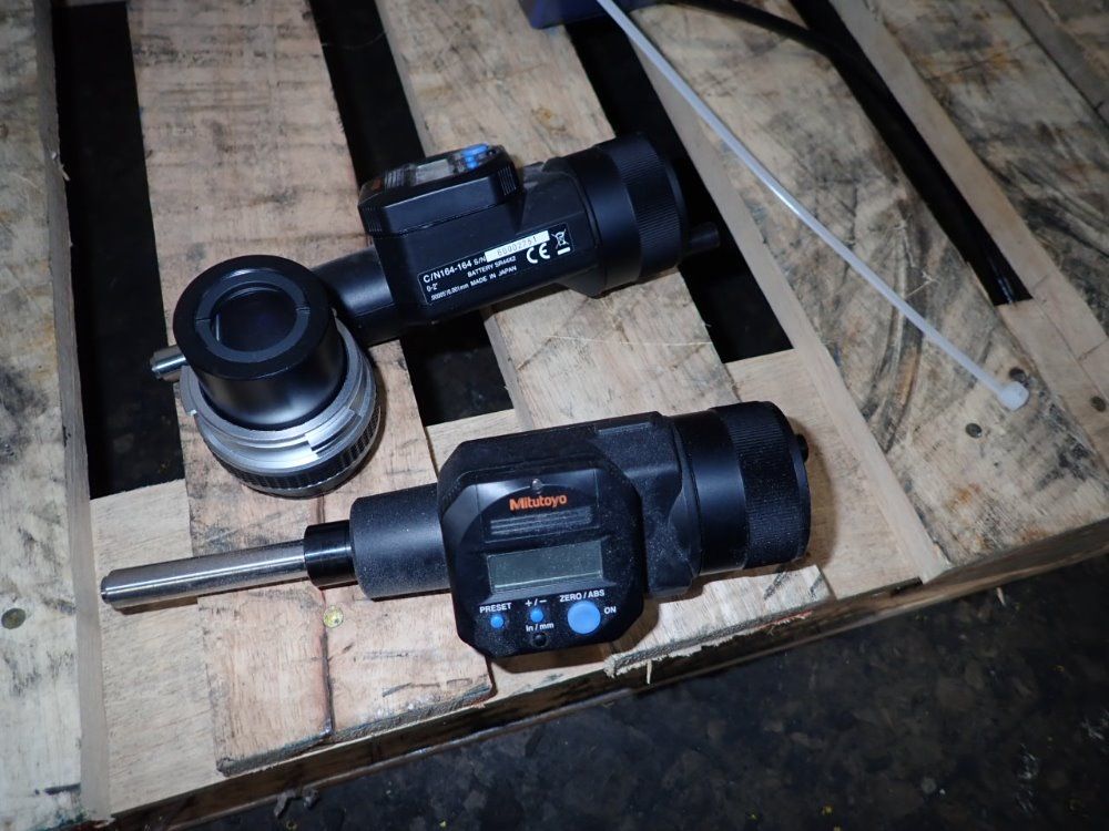 Mitutoyo Optical Comparator