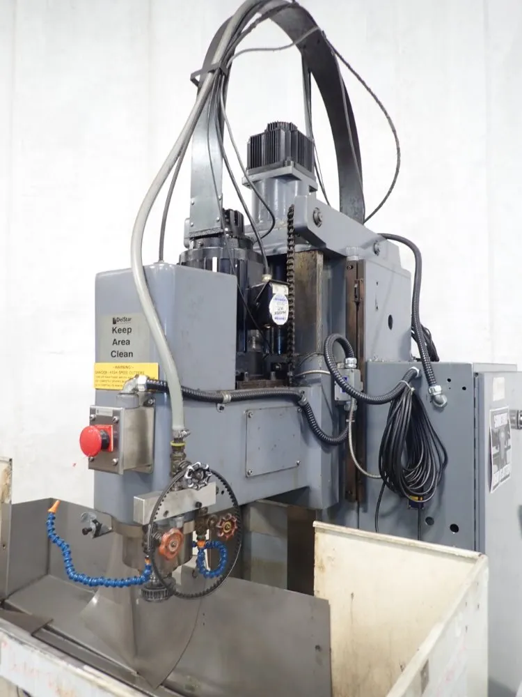Delstar Cnc Vertical Mill