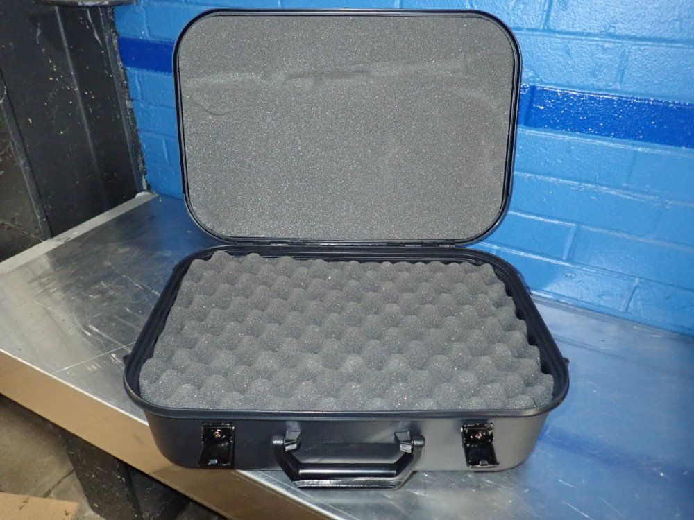 Plano Soundproof Carry Case