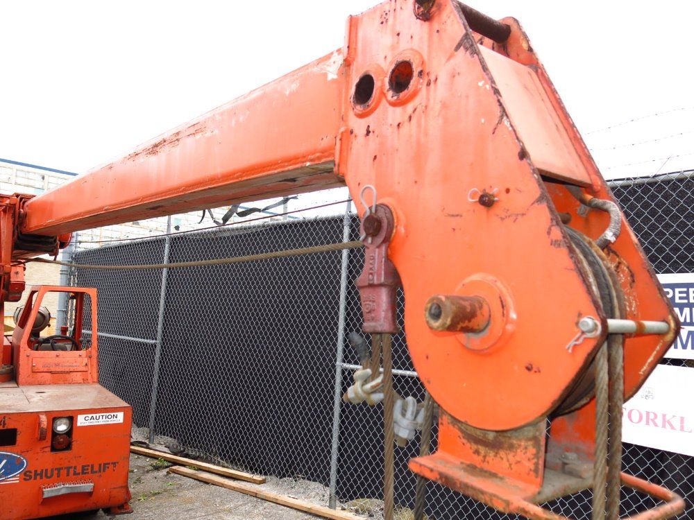 Shuttlelift Crane