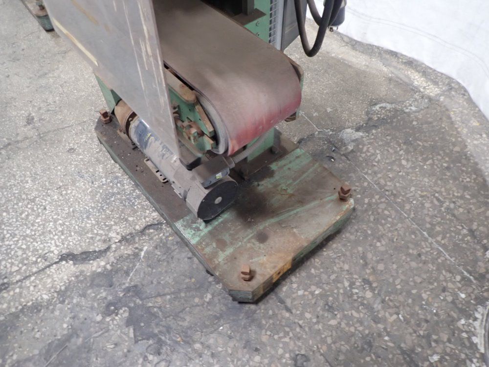 New Titan Belt Puller