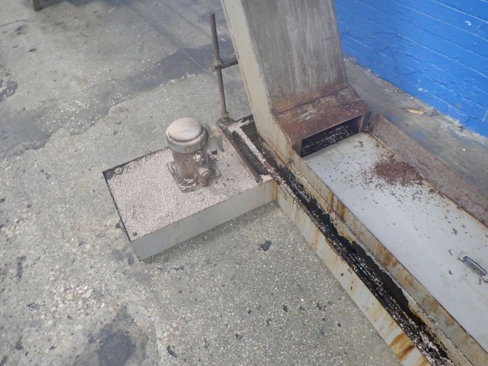 Enomoto Incline Chip Conveyor