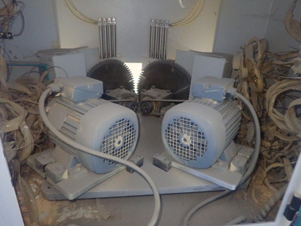 Hoffmann Double Mitre Saw W/ Integrated Router