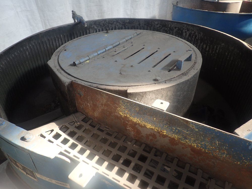 Roto-finish Vibratory Finisher