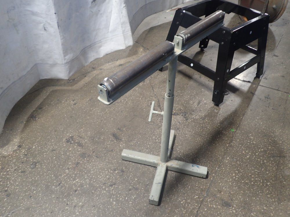 Roller Stand