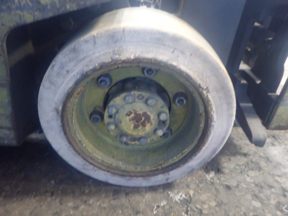 Hyster Electric Forklift