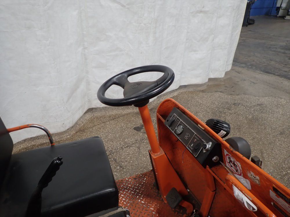 Taylor Dunn Electric Maintence Cart