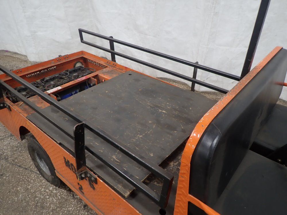 Taylor Dunn Electric Maintence Cart