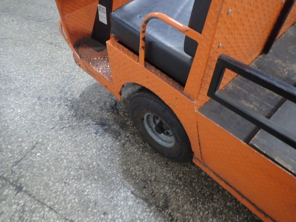 Taylor Dunn Electric Maintence Cart