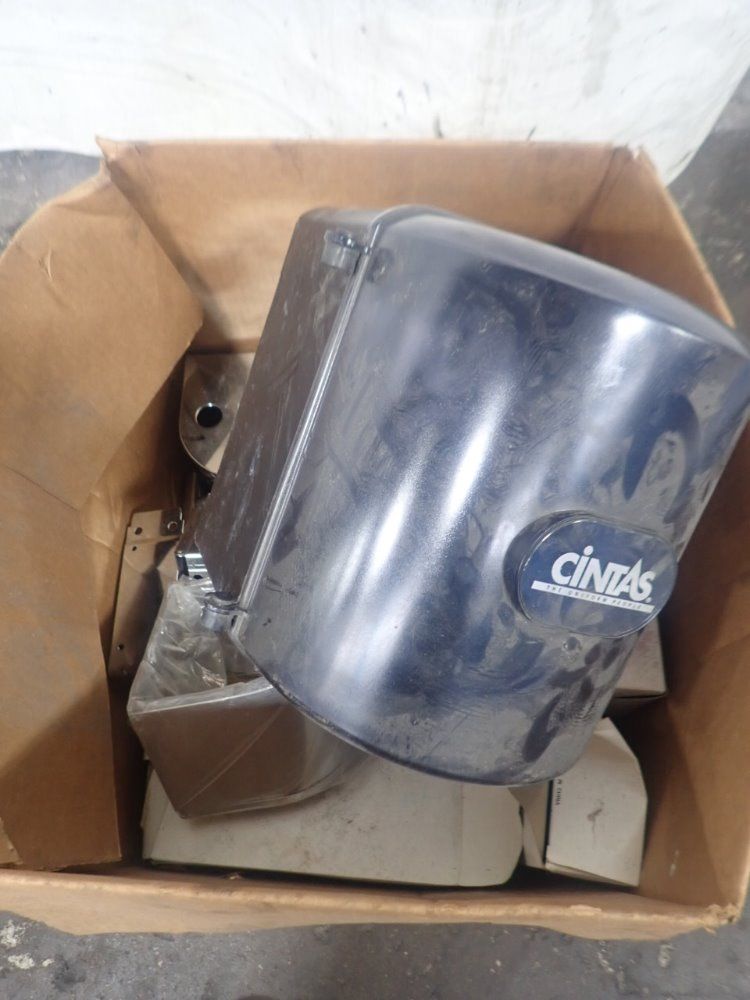 Cintas Paper Towel Dispenser / Toilet Paper Dispensers