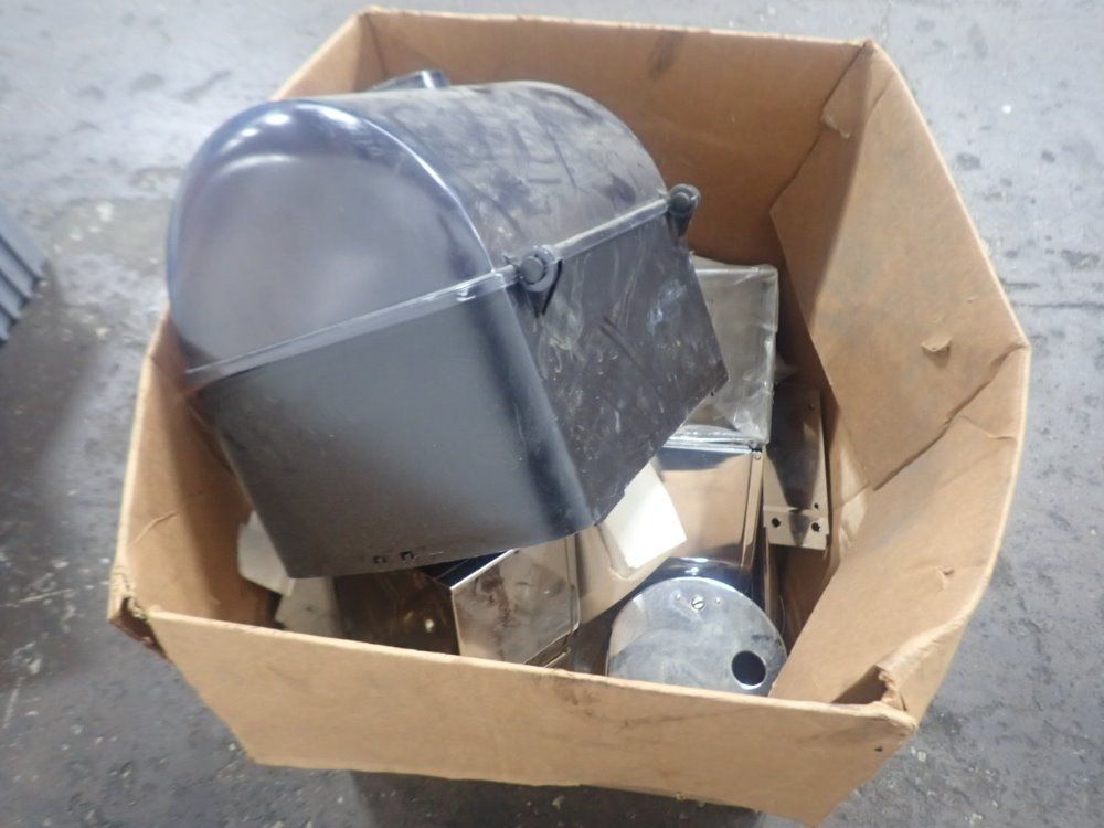 Cintas Paper Towel Dispenser / Toilet Paper Dispensers