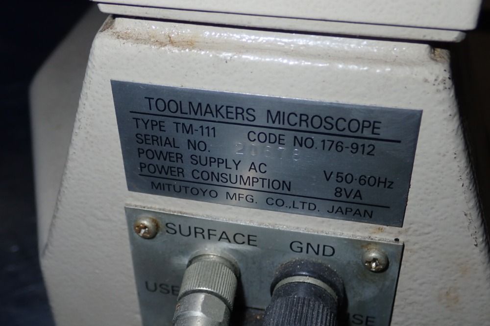 Mitutoyo Toolmakers Microscope - Tm-111