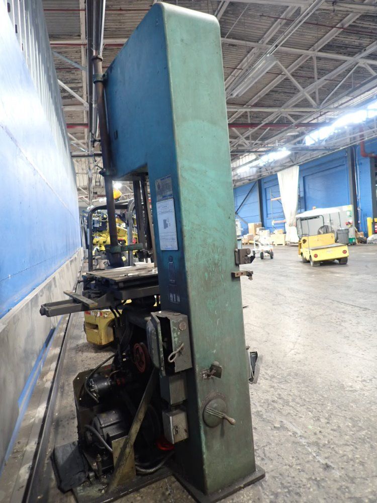 Doall 26" X 24" 30" X 30" Table V26 Vertical Band Saw - V26