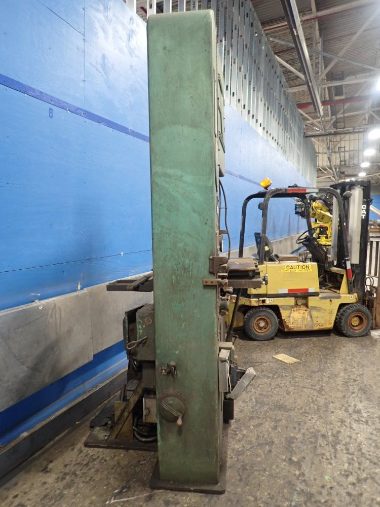 Doall 26" X 24" 30" X 30" Table V26 Vertical Band Saw - V26