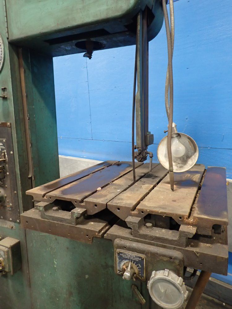 Doall 26" X 24" 30" X 30" Table V26 Vertical Band Saw - V26