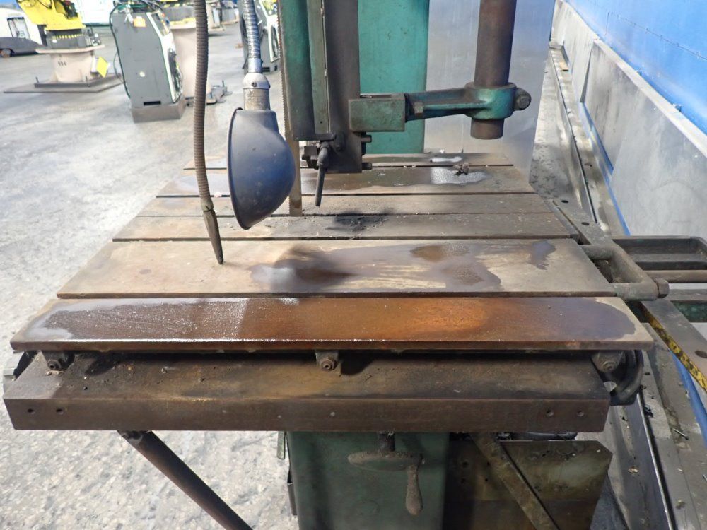 Doall 26" X 24" 30" X 30" Table V26 Vertical Band Saw - V26