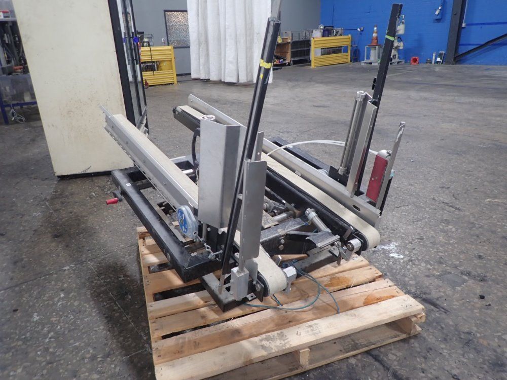 Lantech Case Erector