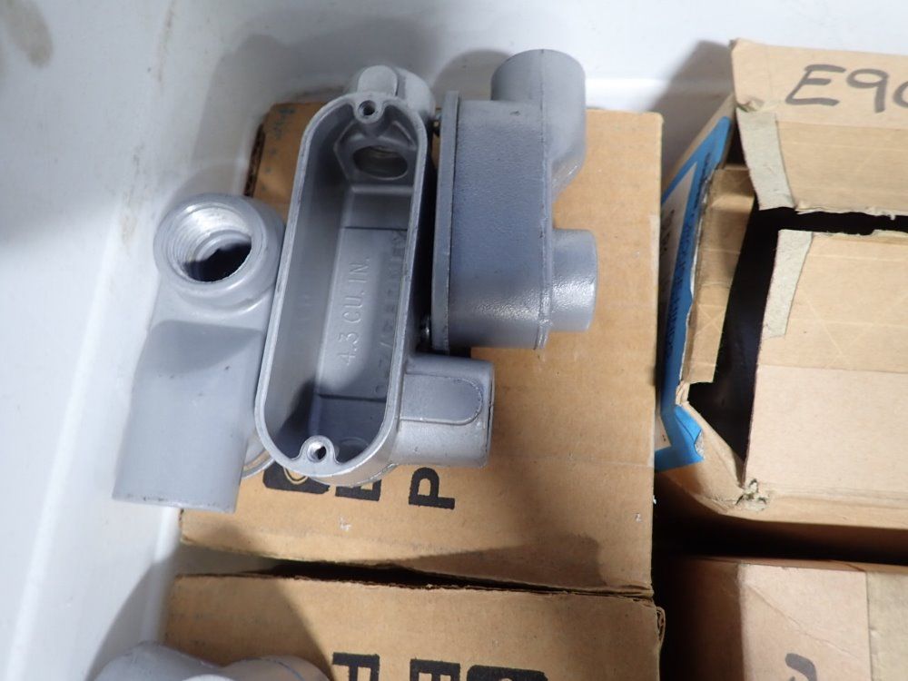 Hubbel/crouse-hinds Elbows