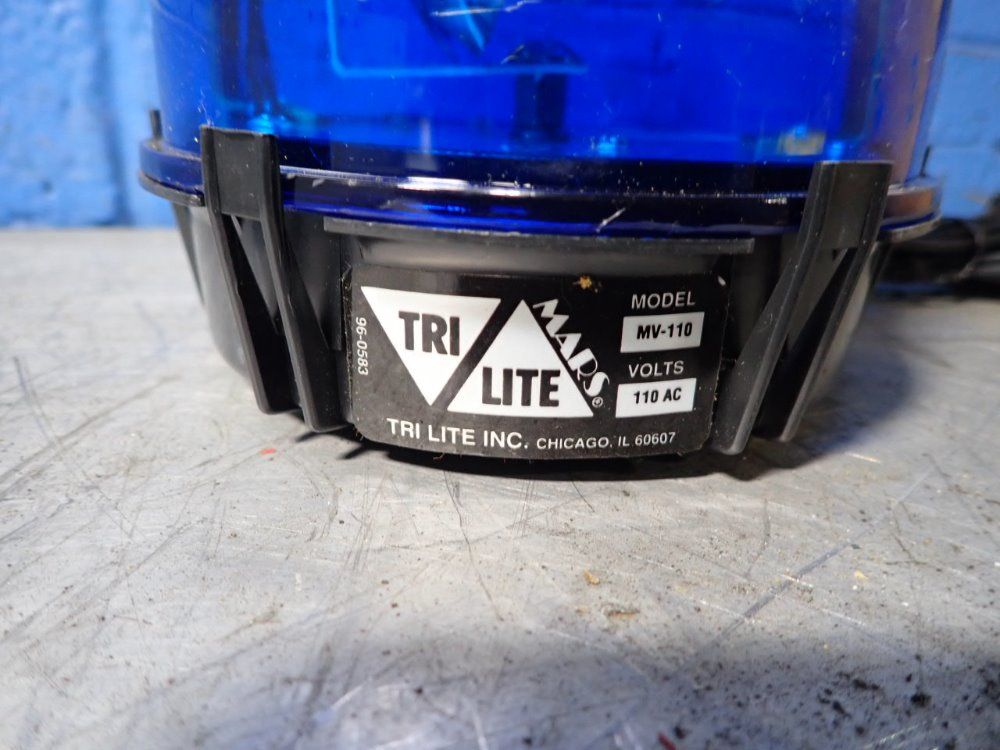 Tri-lite Signal Light
