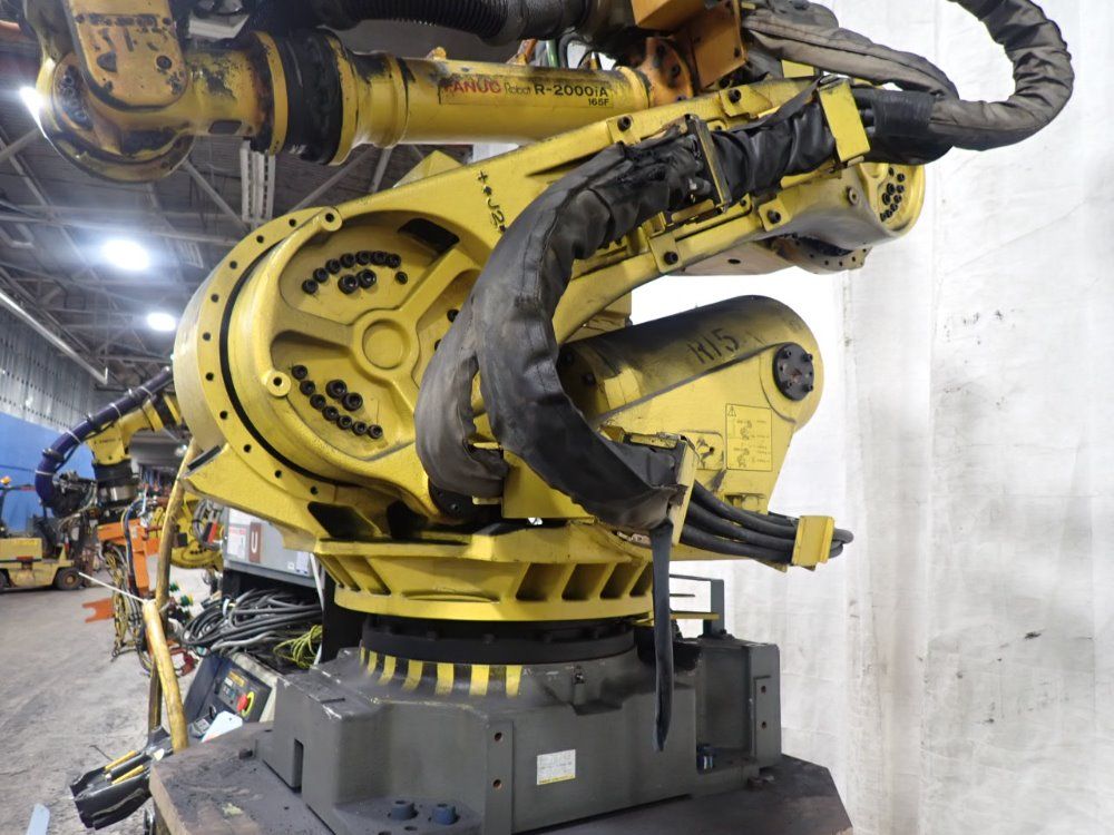 Fanuc R-2000ia/165f Robot - R-2000ia/165f