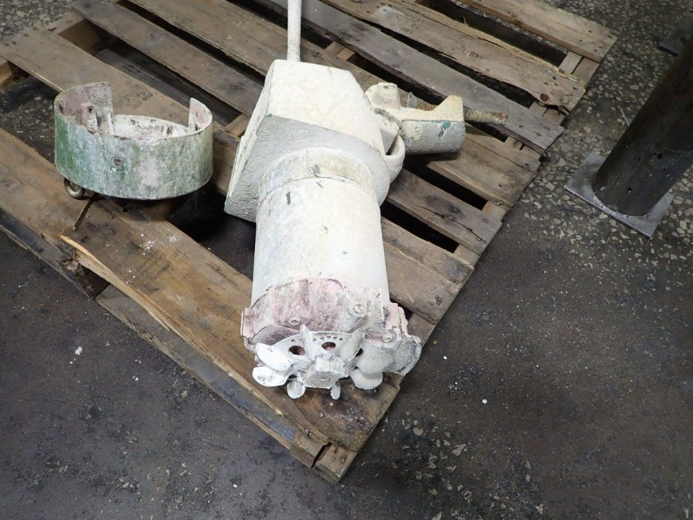 Pesch & Lightnin Tank & Mixer