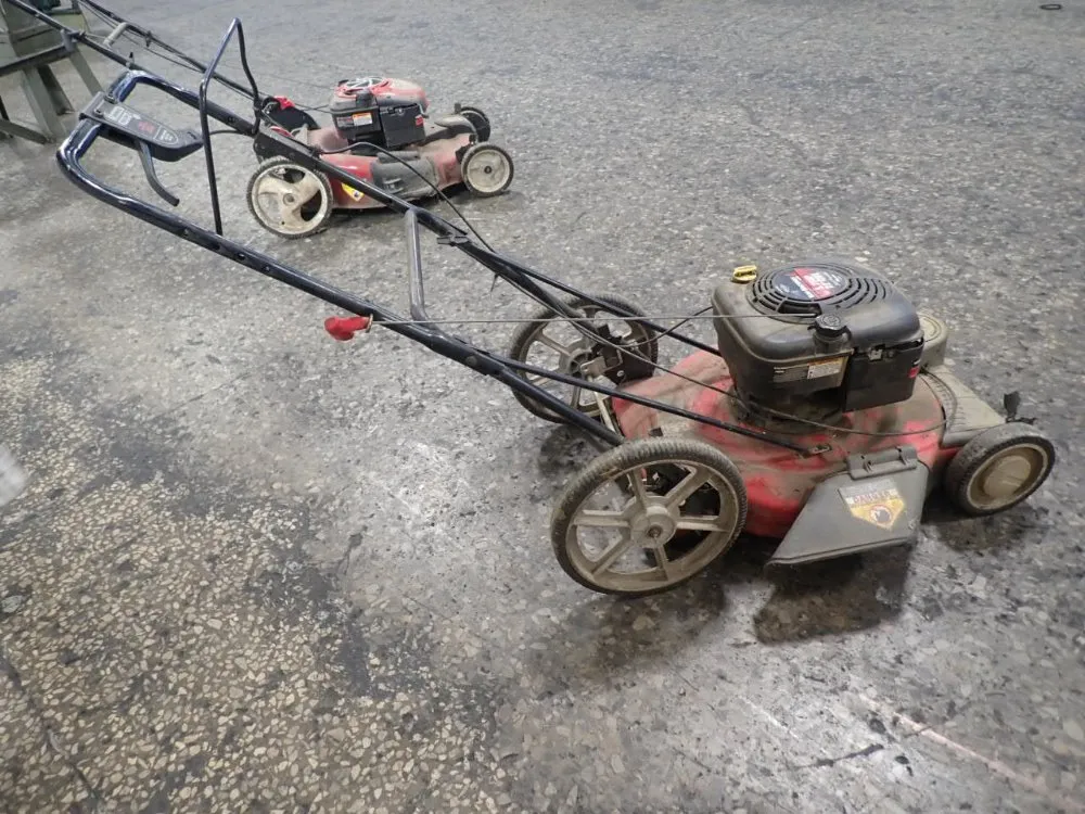 Briggs & Stratton Lawn Mower