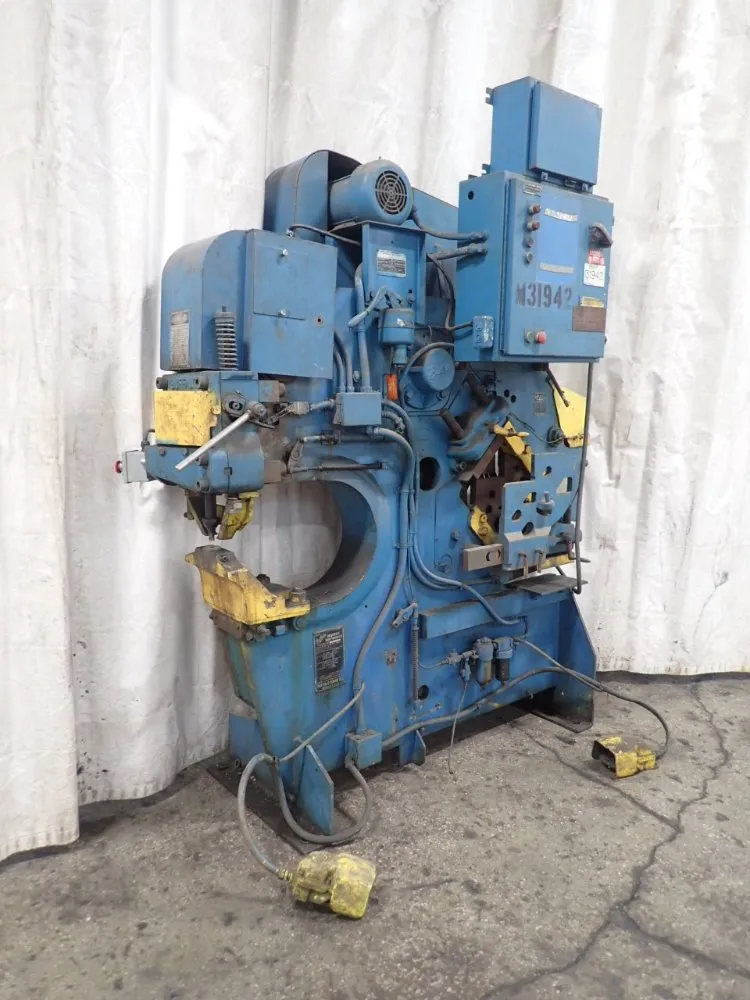 Buffalo 30 Ton 1 1/2 Iron Worker - 1 1/2