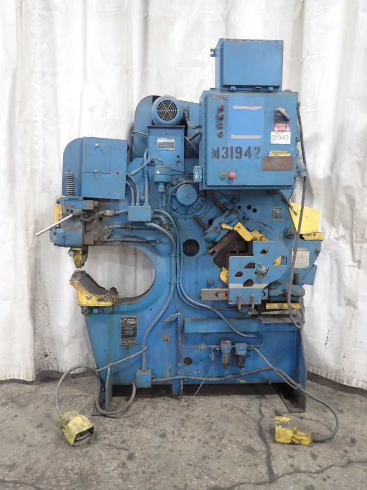 Buffalo 30 Ton 1 1/2 Iron Worker - 1 1/2