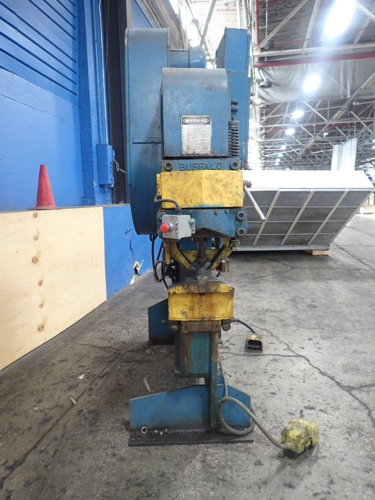 Buffalo 30 Ton 1 1/2 Iron Worker - 1 1/2