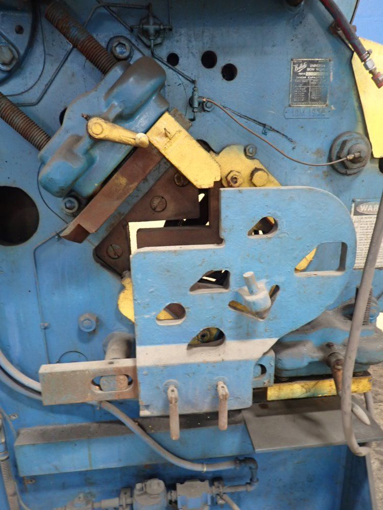 Buffalo 30 Ton 1 1/2 Iron Worker - 1 1/2