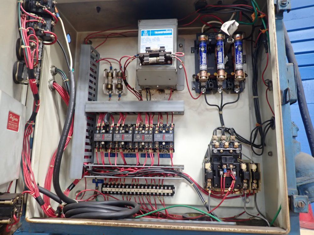 Buffalo 30 Ton 1 1/2 Iron Worker - 1 1/2