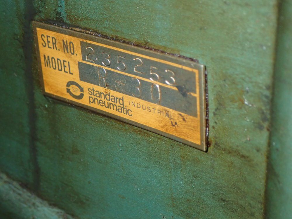 Standard Pneumatic Air Compressor