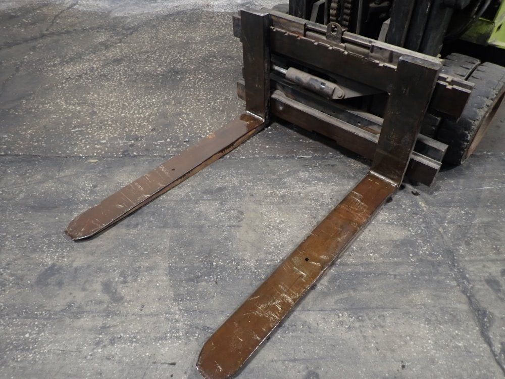 Clark 9000# C500-s100 Propane Forklift - C500-s100