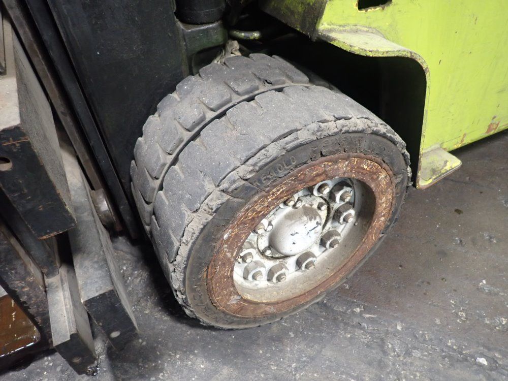 Clark 9000# C500-s100 Propane Forklift - C500-s100