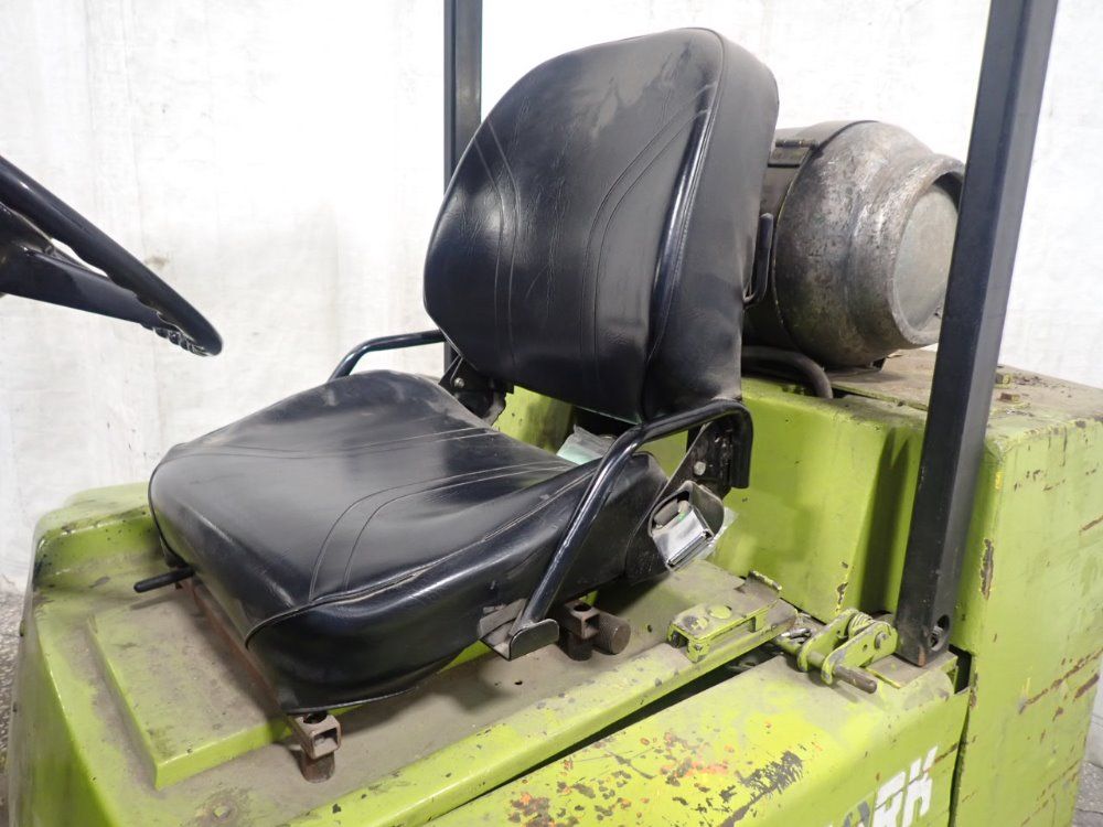 Clark 9000# C500-s100 Propane Forklift - C500-s100