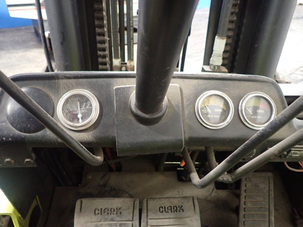 Clark 9000# C500-s100 Propane Forklift - C500-s100