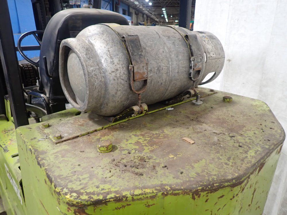 Clark 9000# C500-s100 Propane Forklift - C500-s100