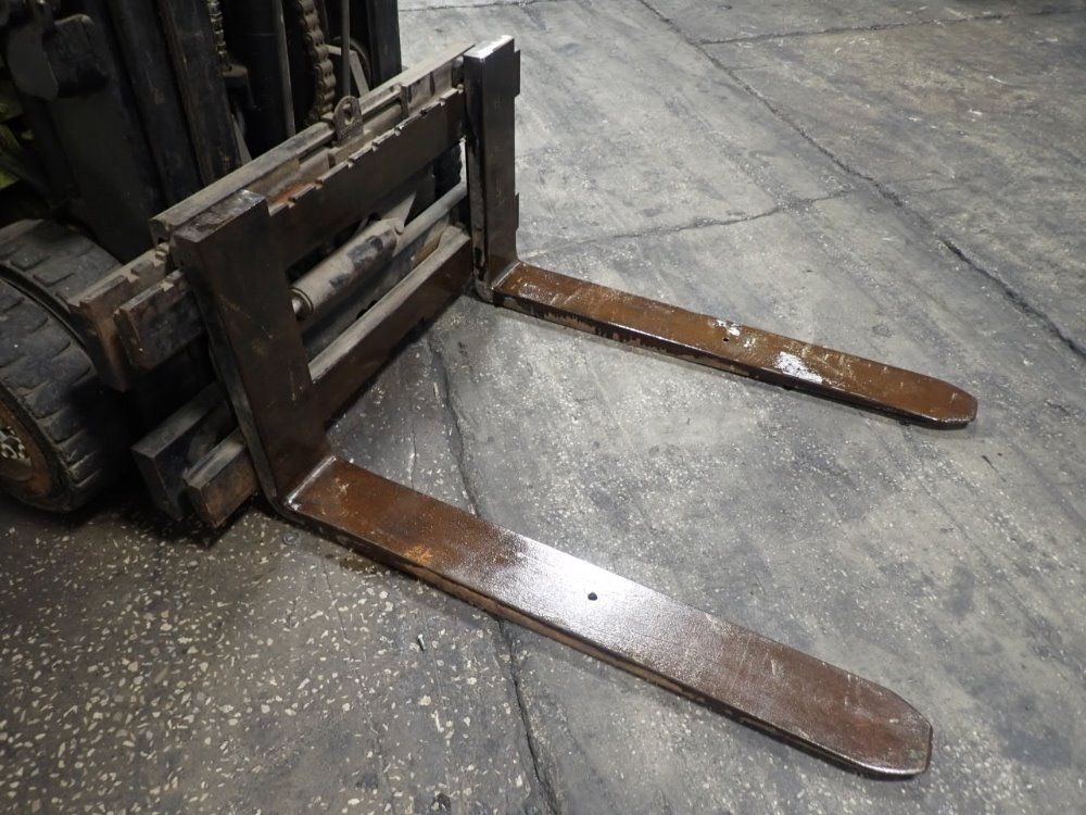 Clark 9000# C500-s100 Propane Forklift - C500-s100