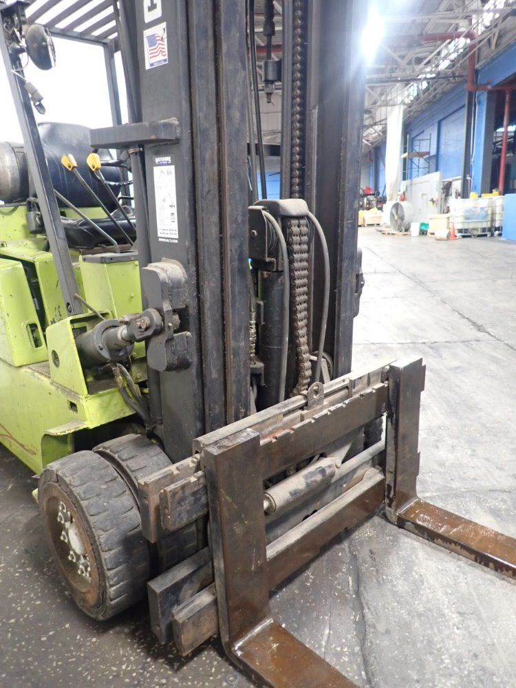 Clark 9000# C500-s100 Propane Forklift - C500-s100