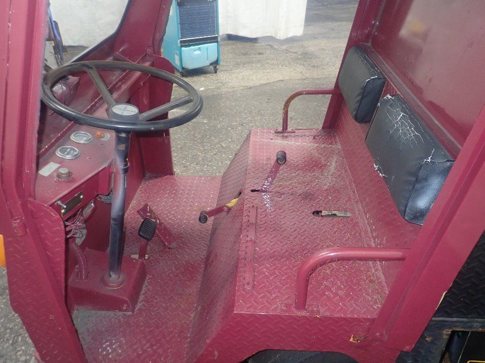 Cushman Propane Flat Bed Maintinance Cart