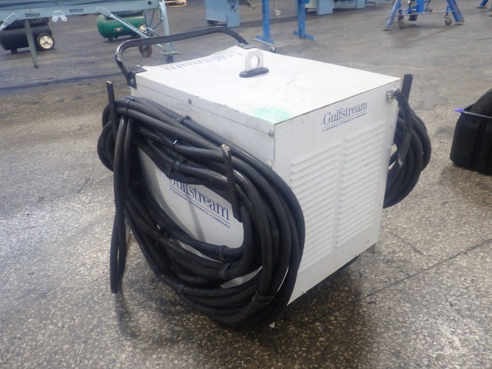 Hobart Brothers Aircraft Ground Power Unit