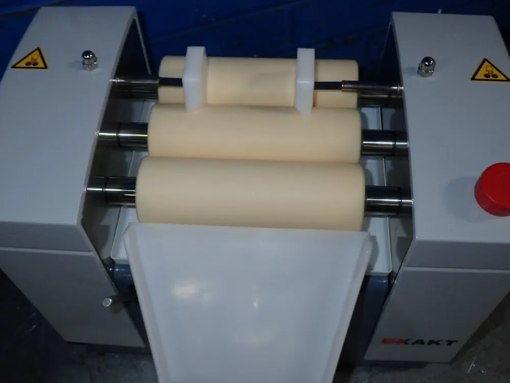 Exakt Advanced Technologies Exakt Advanced Technologies 50 Ec Three Roll Mill