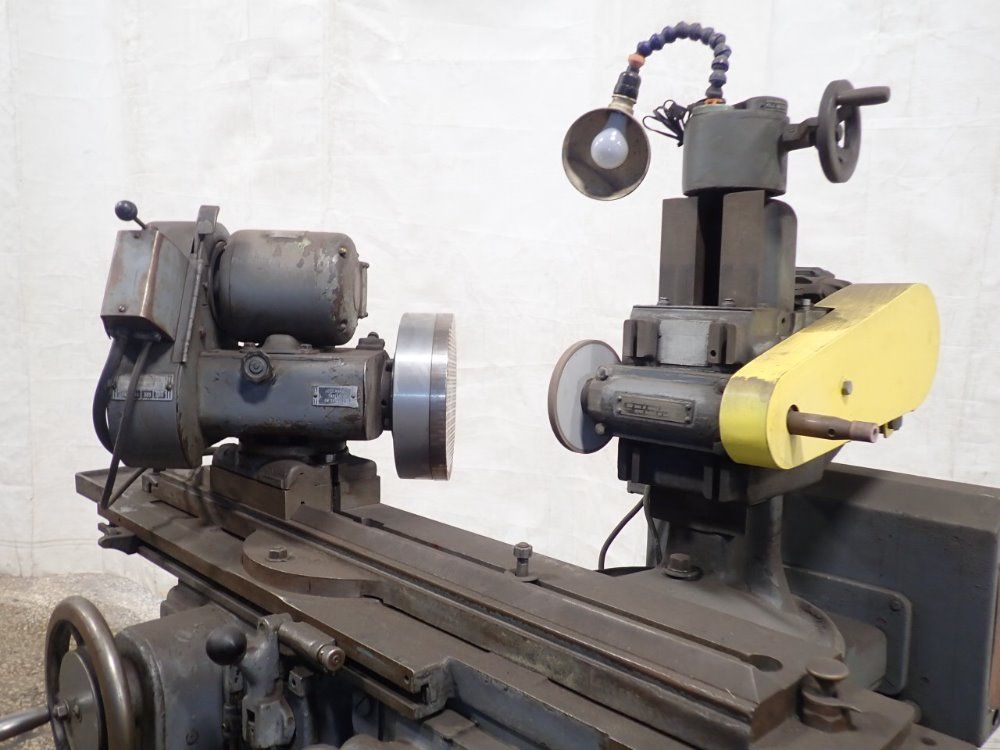 Brown & Sharpe Universal & Tool Grinder